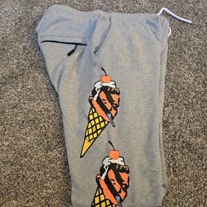 Men's Gray Ice Cream Print Joggers